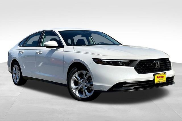 2025 Honda Accord LX's photo