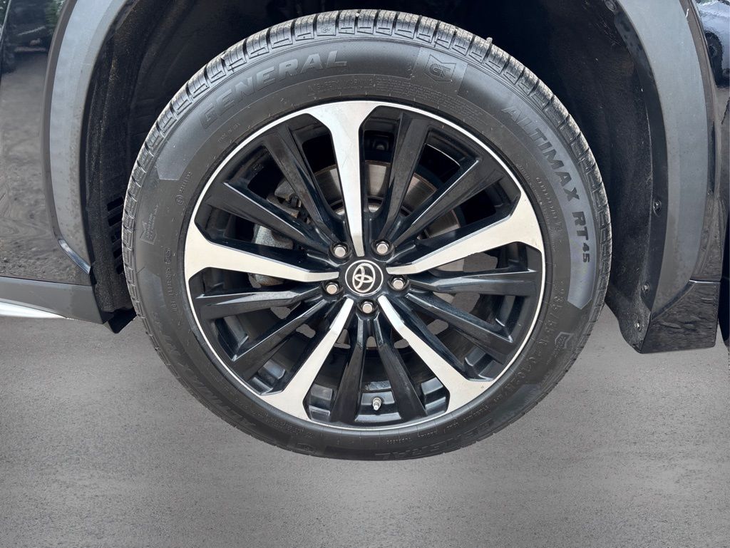 2021 Toyota Highlander XSE photo 8