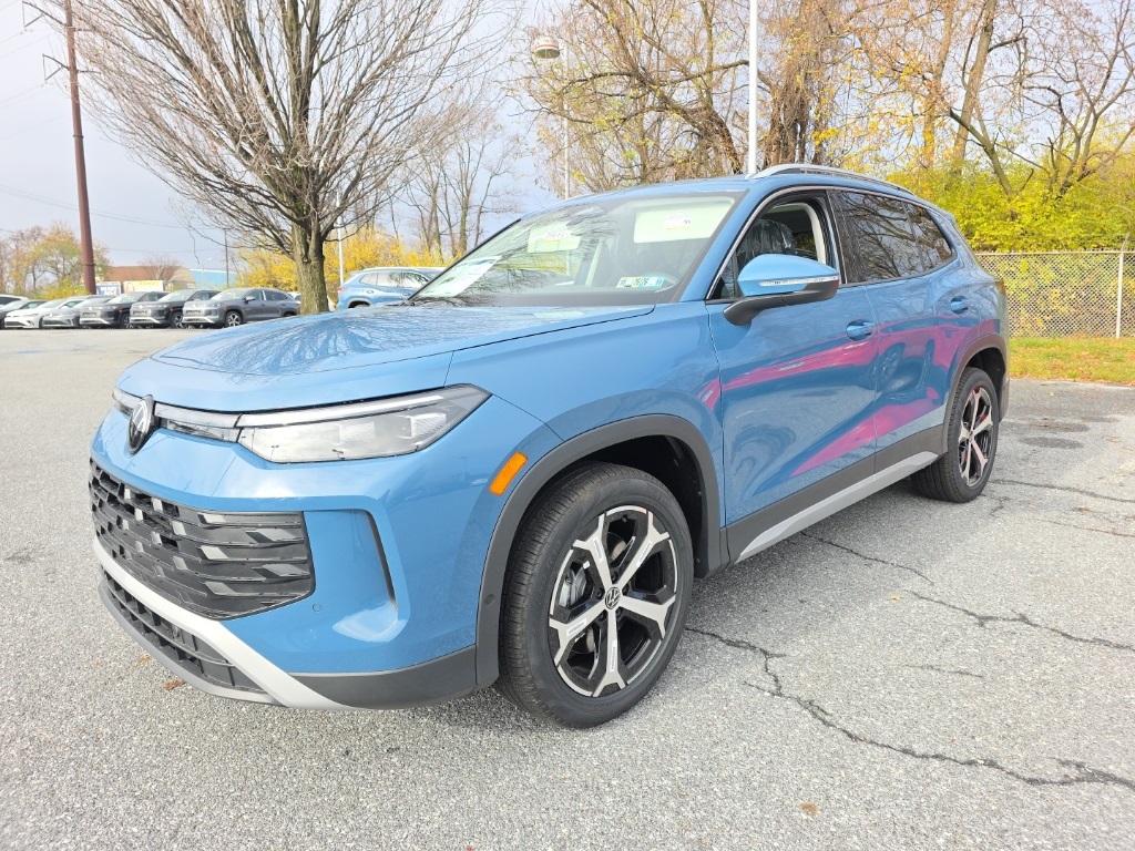 2026 Volkswagen Tiguan SE's photo