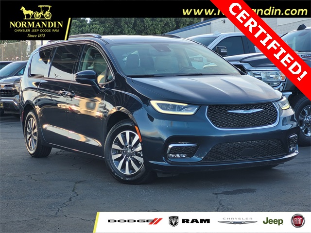 2021 Chrysler Pacifica Hybrid Touring L's photo
