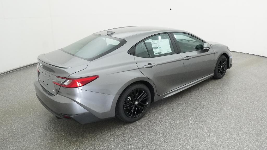 2025 Toyota Camry SE photo 17