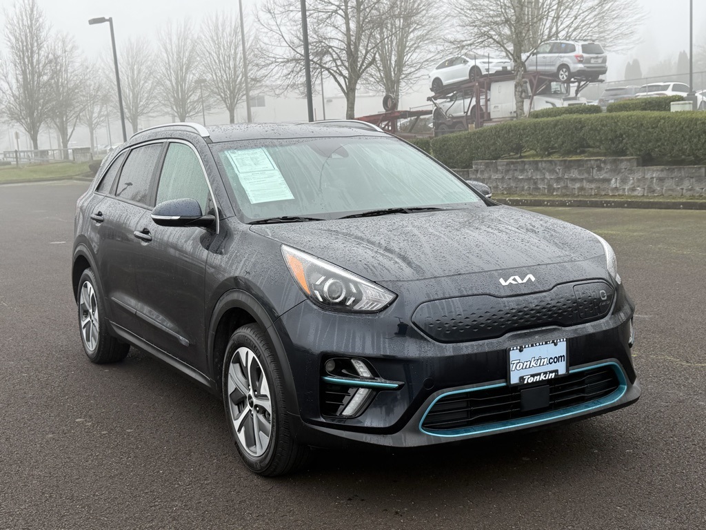 Used 2022 Kia Niro EX with VIN KNDCC3LGXN5152425 for sale in Gresham, OR