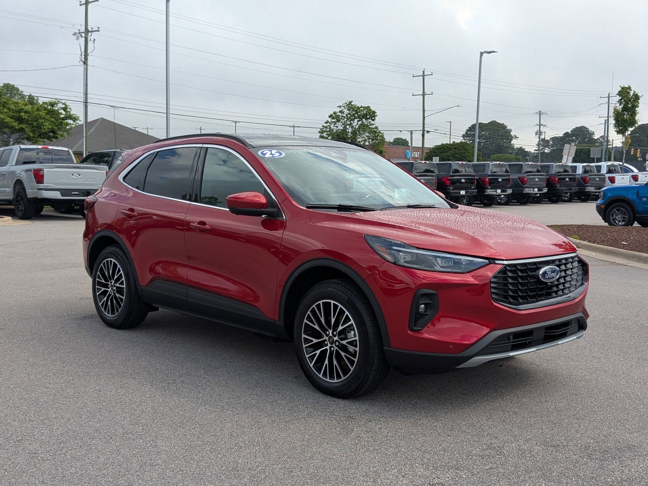 2025 Ford Escape Plug-In Hybrid photo 5