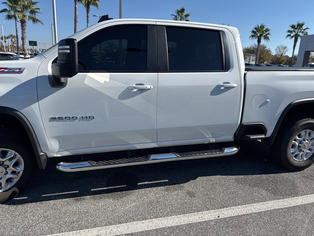 2022 Chevrolet Silverado 2500HD LT photo 4