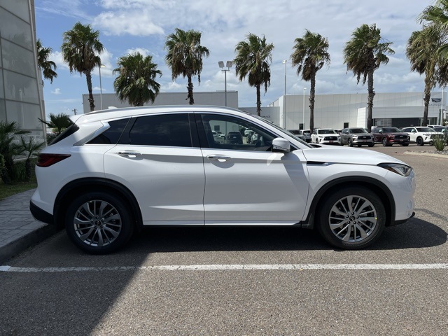 2025 Infiniti QX50 Luxe photo 4