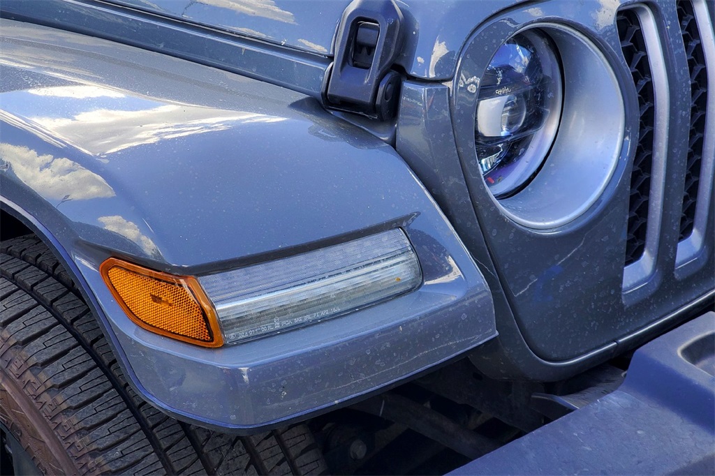 2023 Jeep Wrangler Sahara 4xe photo 2