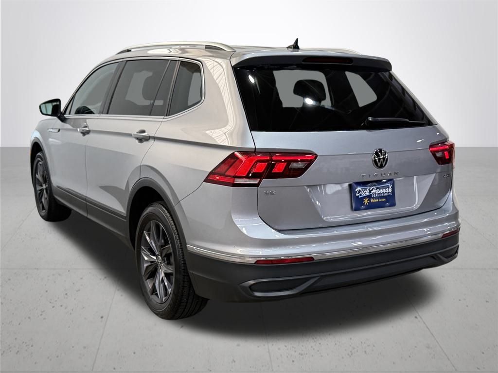 2024 Volkswagen Tiguan SE Wolfsburg Edition photo 12