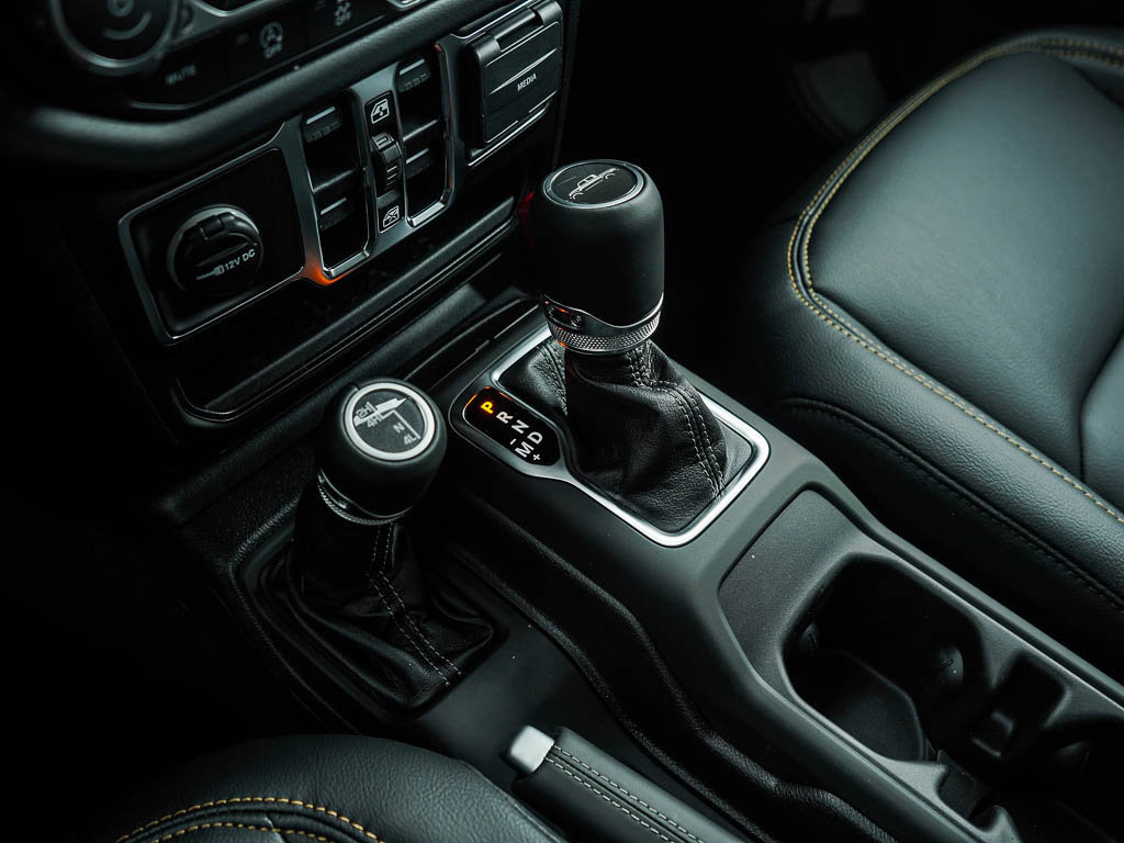 2025 Jeep Gladiator Sport photo 24