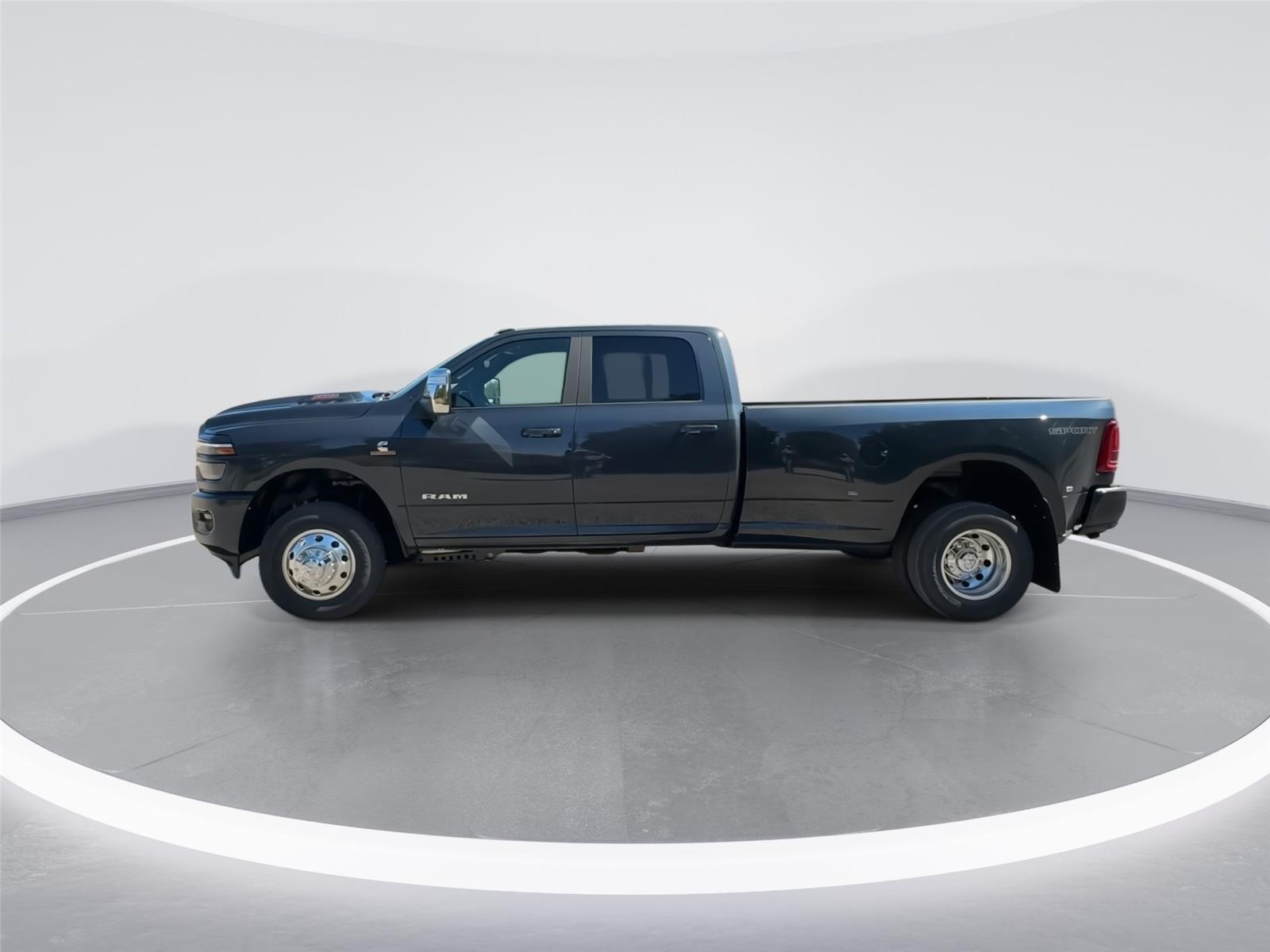 2026 Ram 3500 Laramie photo 4