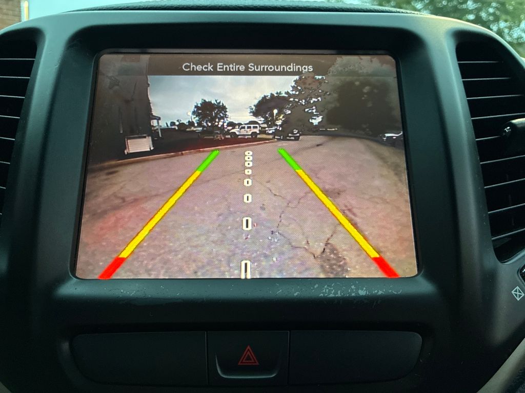 2016 Jeep Cherokee Latitude photo 21