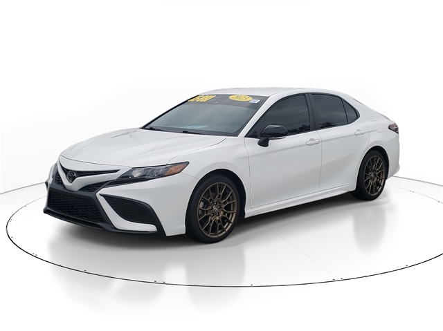 2023 Toyota Camry SE photo 2