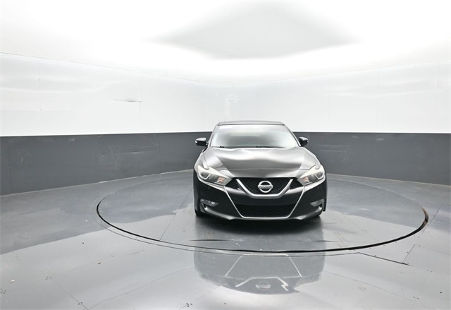 2018 Nissan Maxima Platinum photo 2