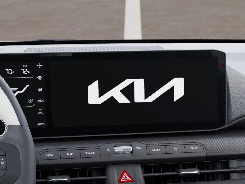 2025 Kia K4 GT-Line photo 18