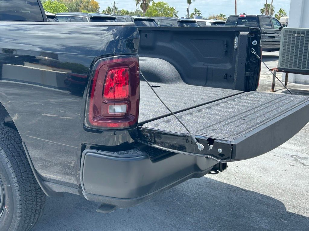 2025 Ram 2500 Tradesman photo 29