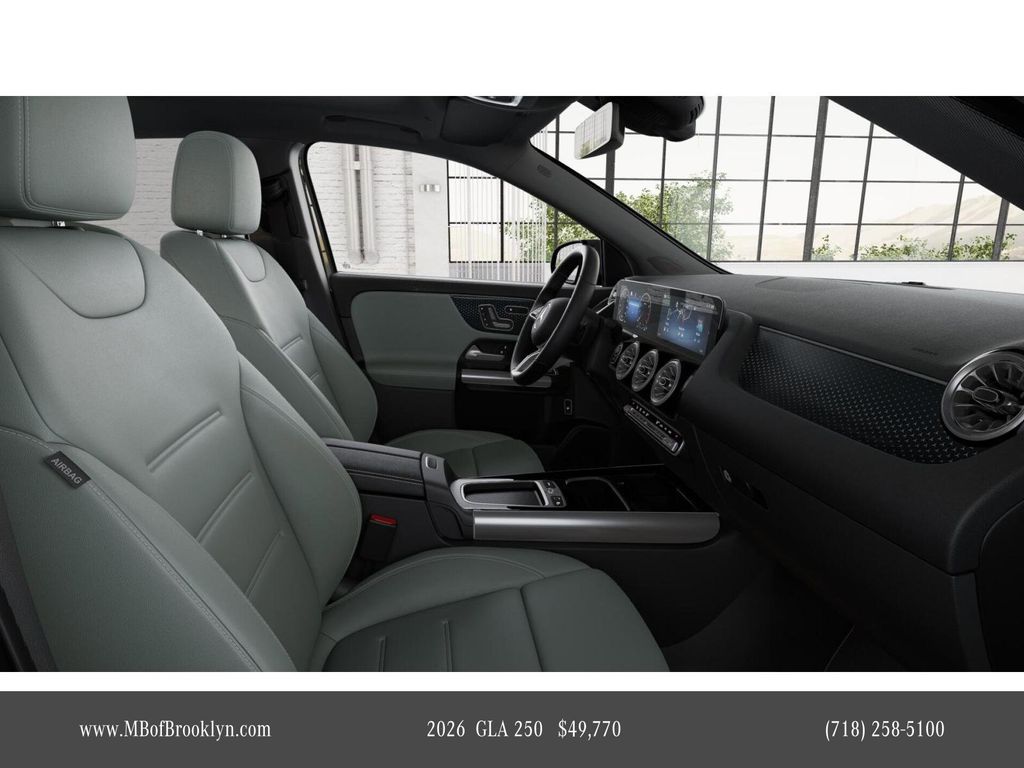 2026 Mercedes Benz GLA 250 4MATIC photo 4