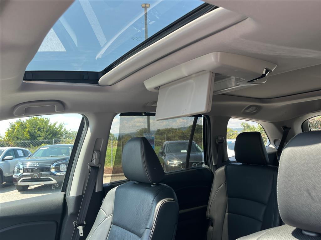 2022 Honda Pilot Elite photo 7