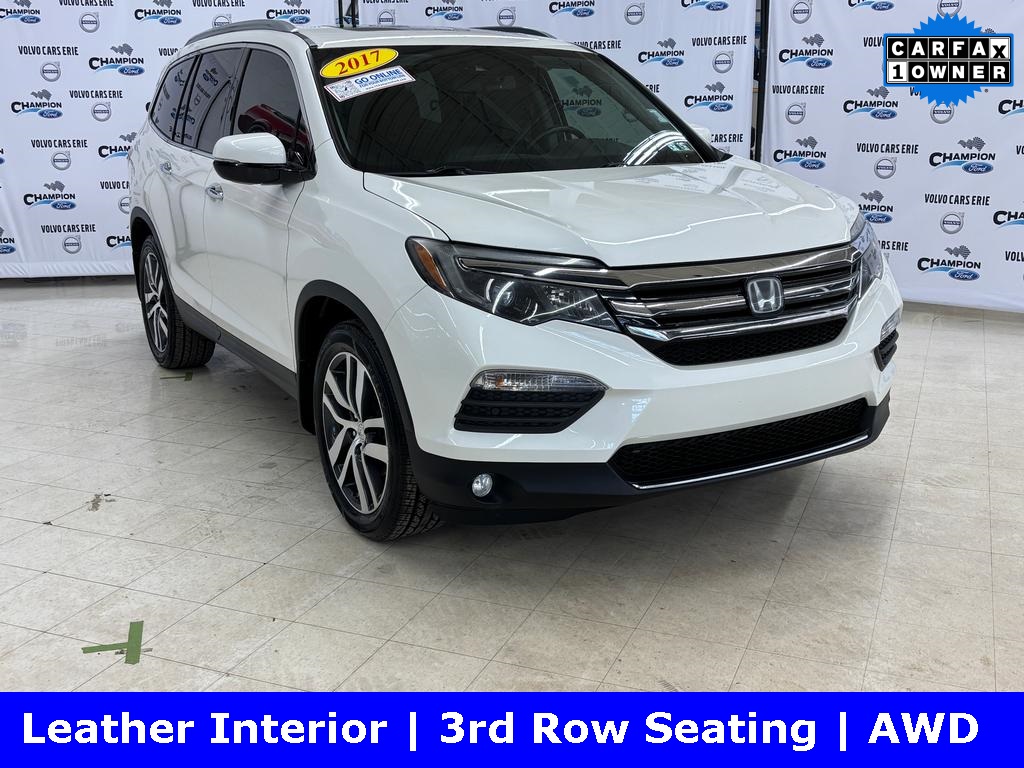 2017 Honda Pilot Elite's photo