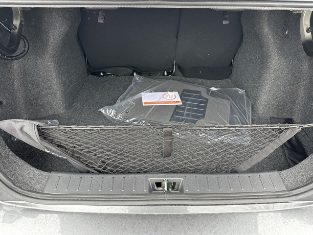 2024 Nissan Versa S photo 6