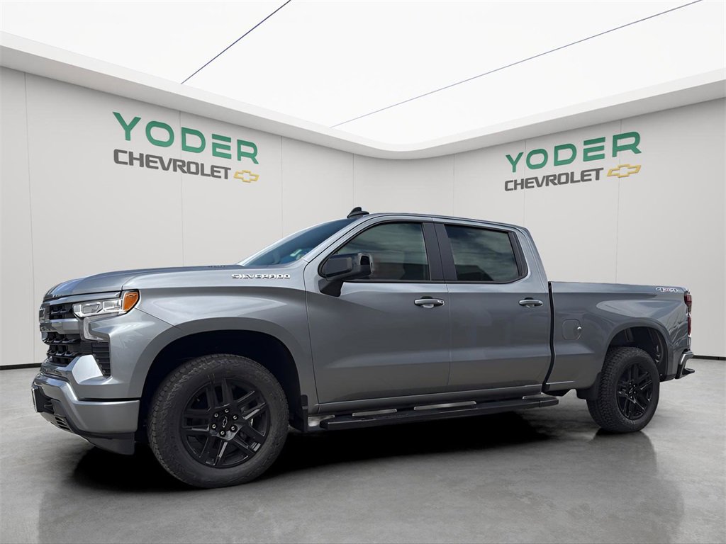 2025 Chevrolet Silverado 1500 RST photo 3