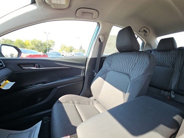 2026 Toyota Camry LE photo 42
