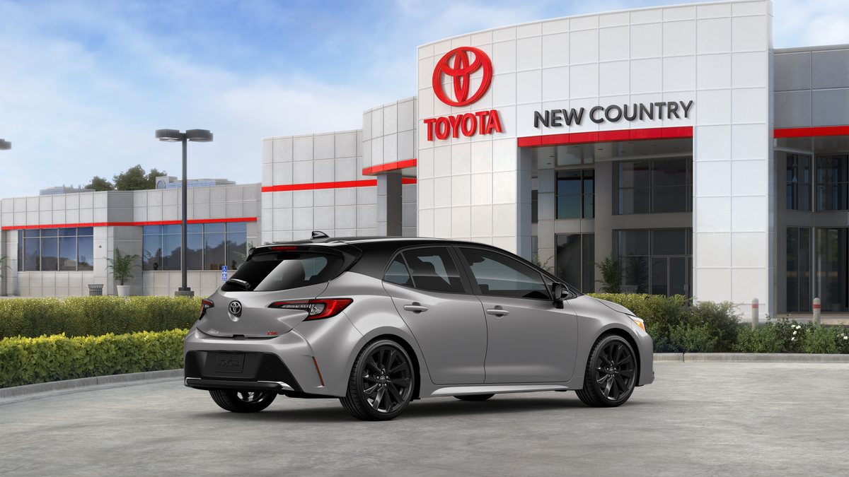 2025 Toyota Corolla XSE photo 10