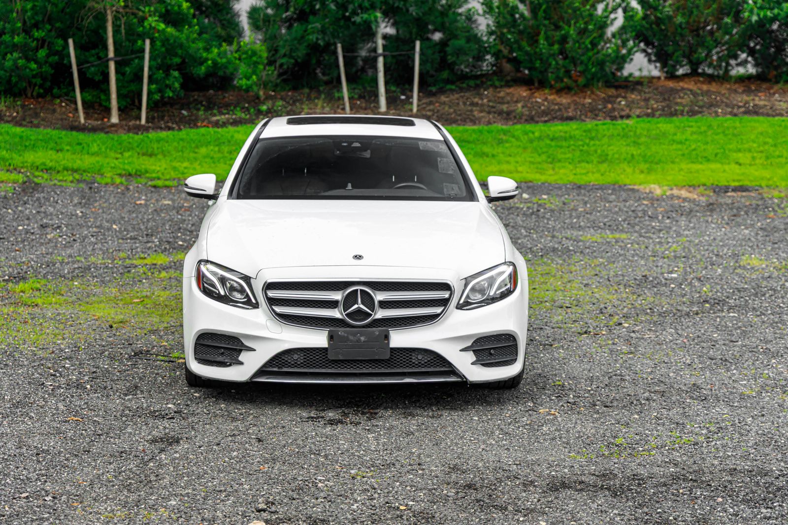 2018 Mercedes Benz E 300 photo 2