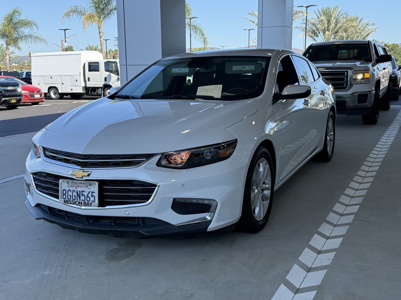 2018 Chevrolet Malibu Hybrid photo 3