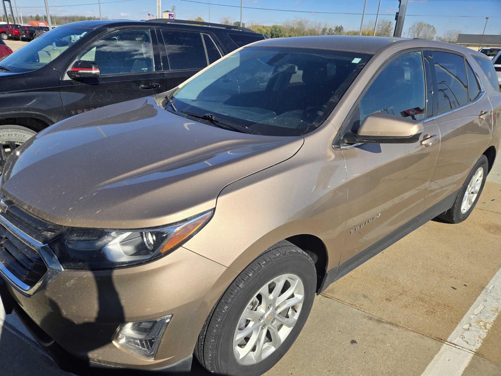 2018 Chevrolet Equinox LT photo 3