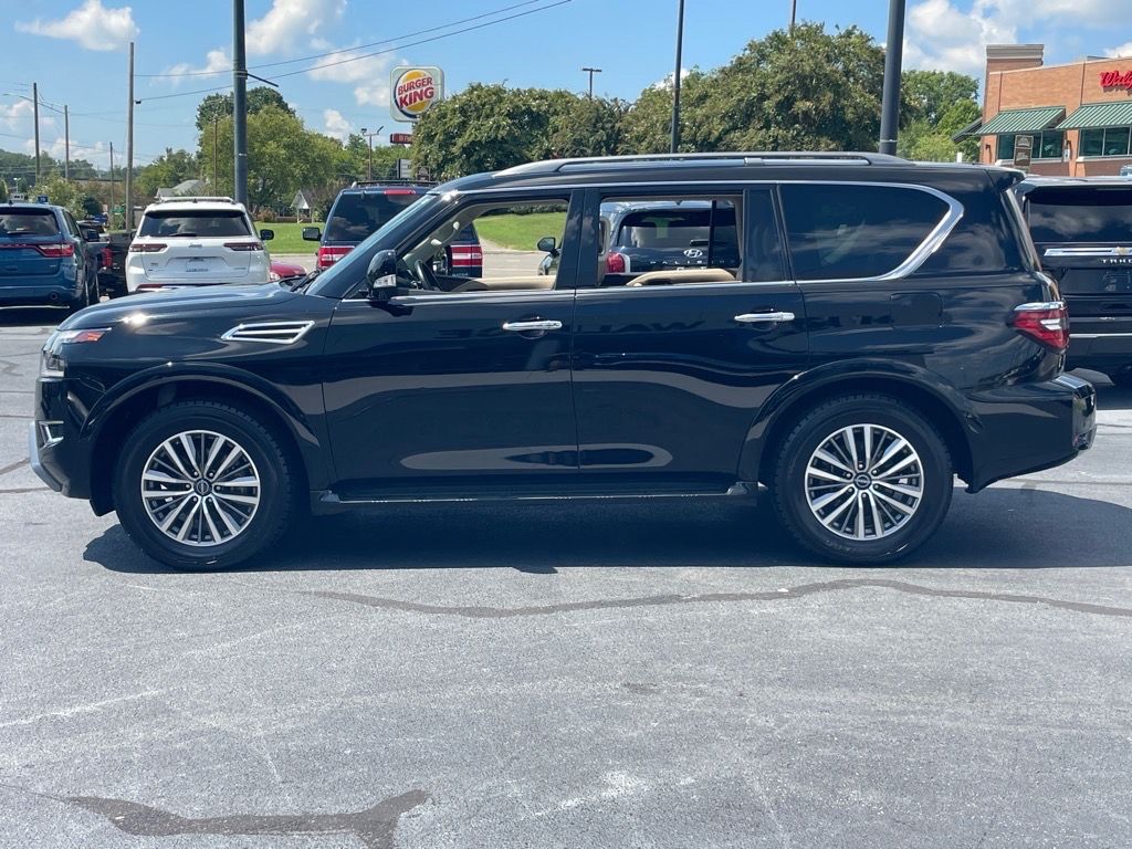 2023 Nissan Armada SL photo 3