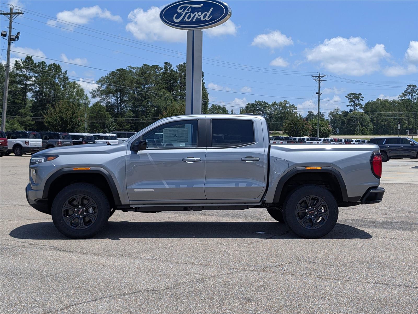 2025 Gmc Canyon Elevation photo 3