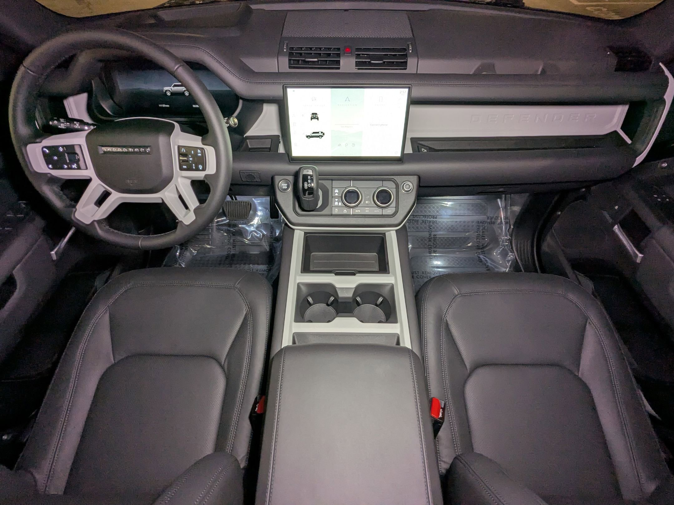 2025 Land Rover Defender 110 X-Dynamic SE photo 12