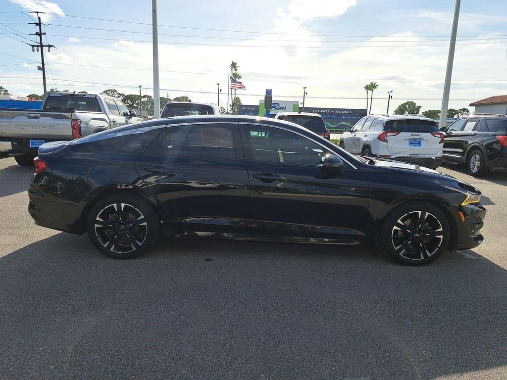 2021 Kia K5 GT-Line photo 4