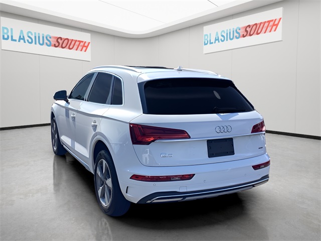 2024 Audi Q5 40 Premium Plus photo 4