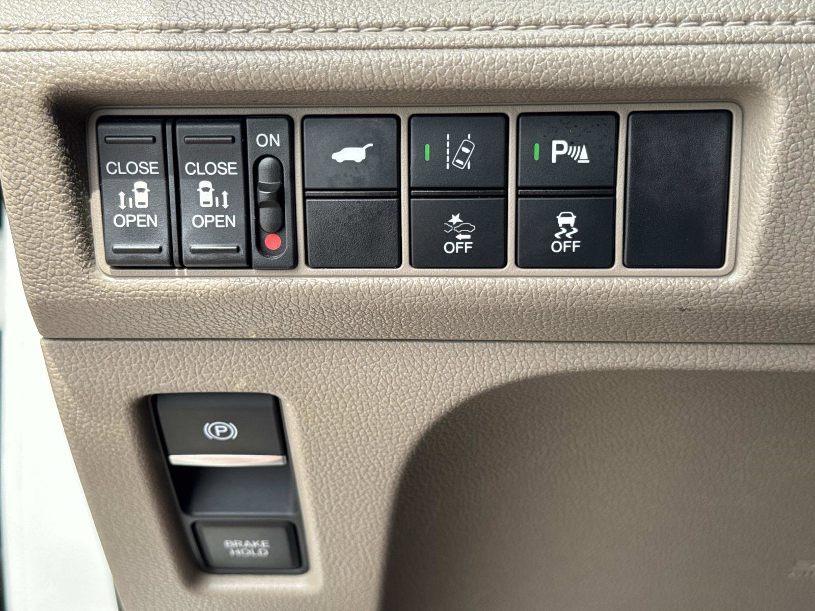 2020 Honda Odyssey Elite photo 32