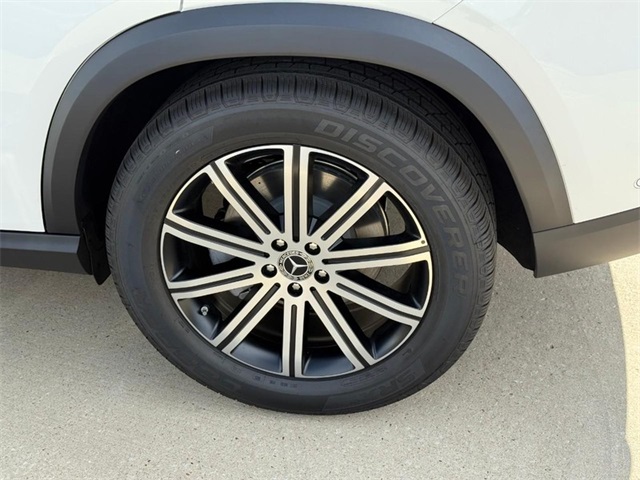 2025 Mercedes Benz GLE 450 4MATIC photo 5