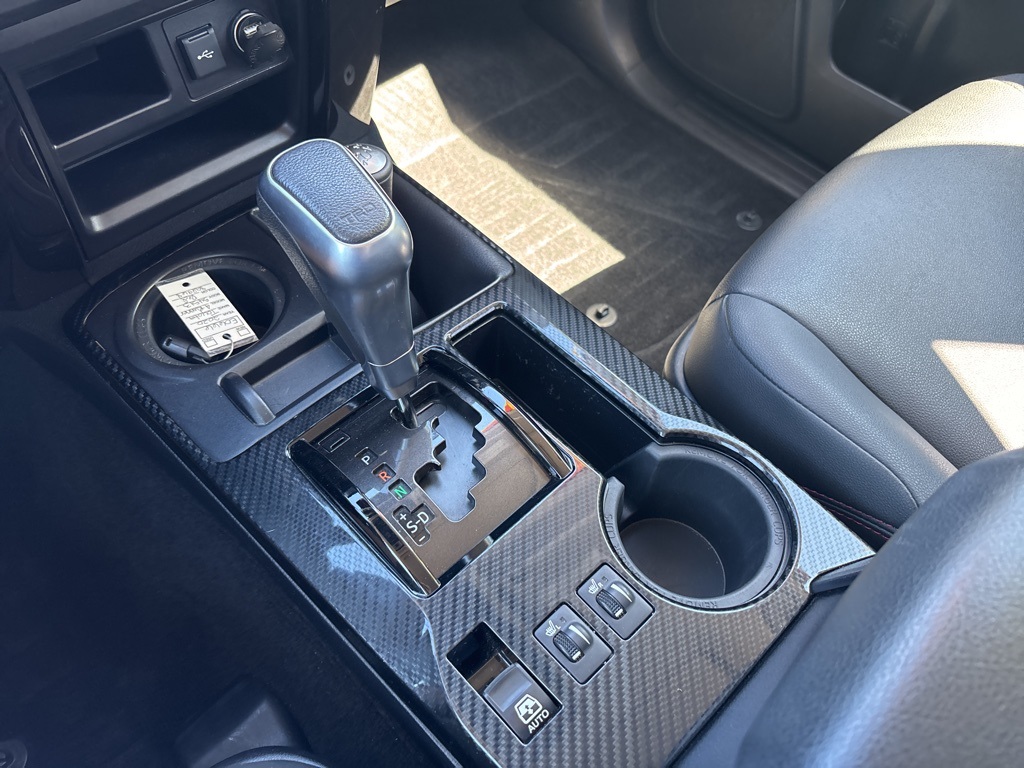 2020 Toyota 4Runner TRD Off-Road Premium photo 18