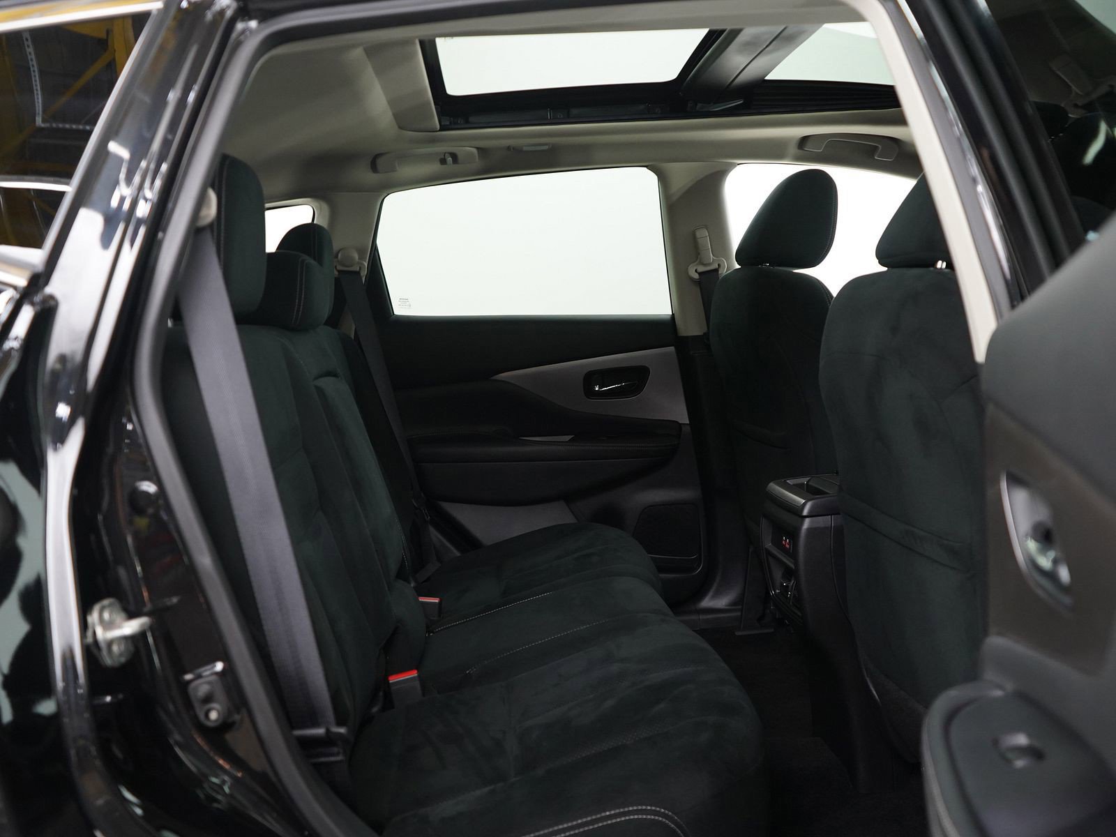 2019 Nissan Murano SV photo 10