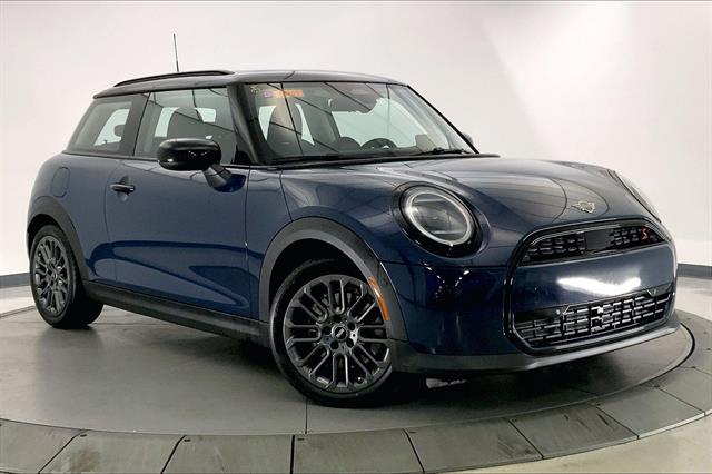2025 MINI Hardtop 2 Door S's photo