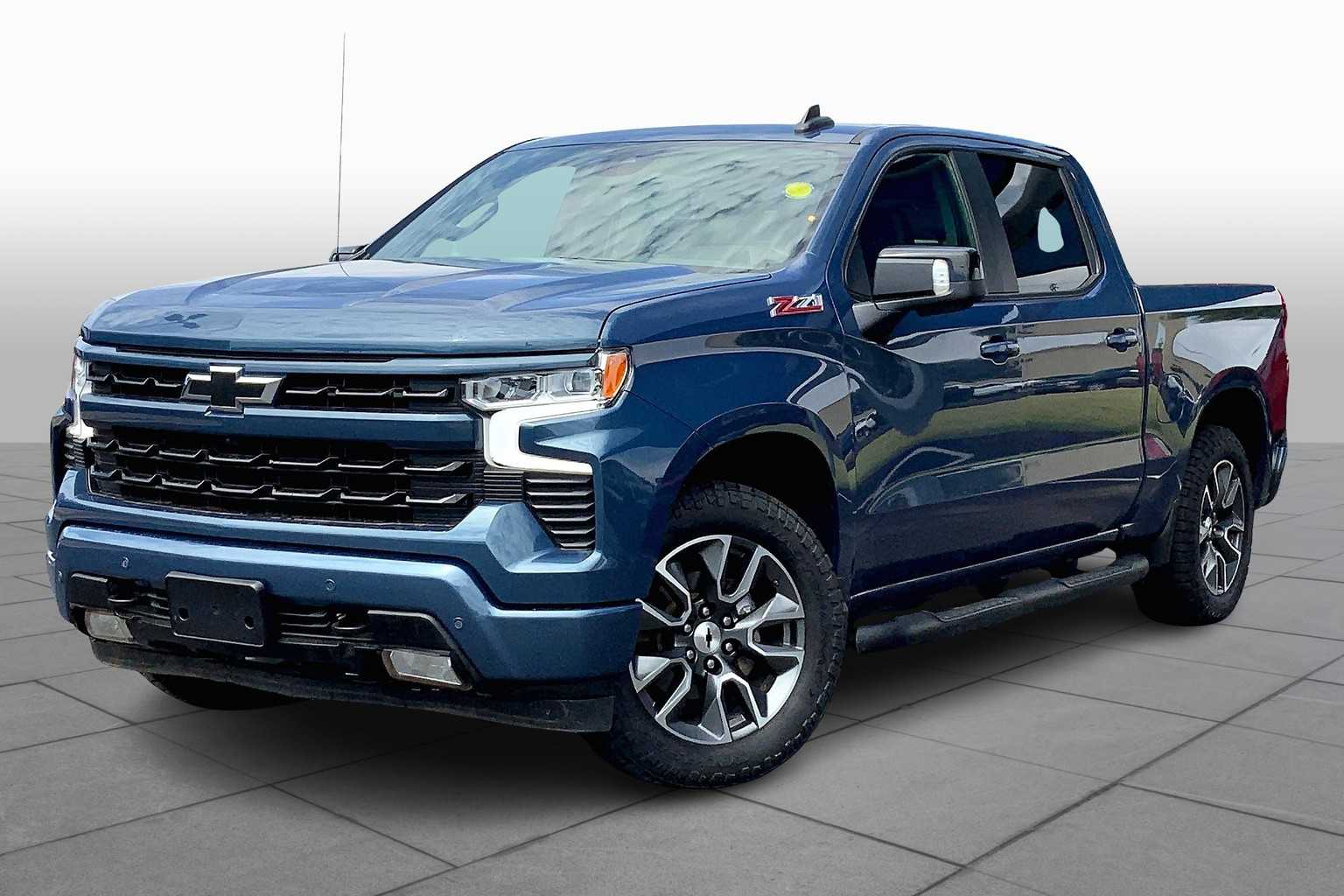 2024 Chevrolet Silverado 1500 RST photo 2