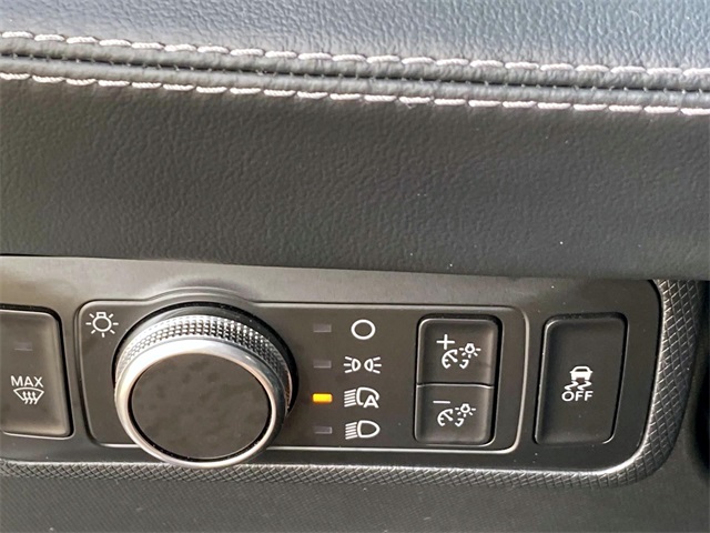 2021 Ford Mustang Mach-E Select photo 21