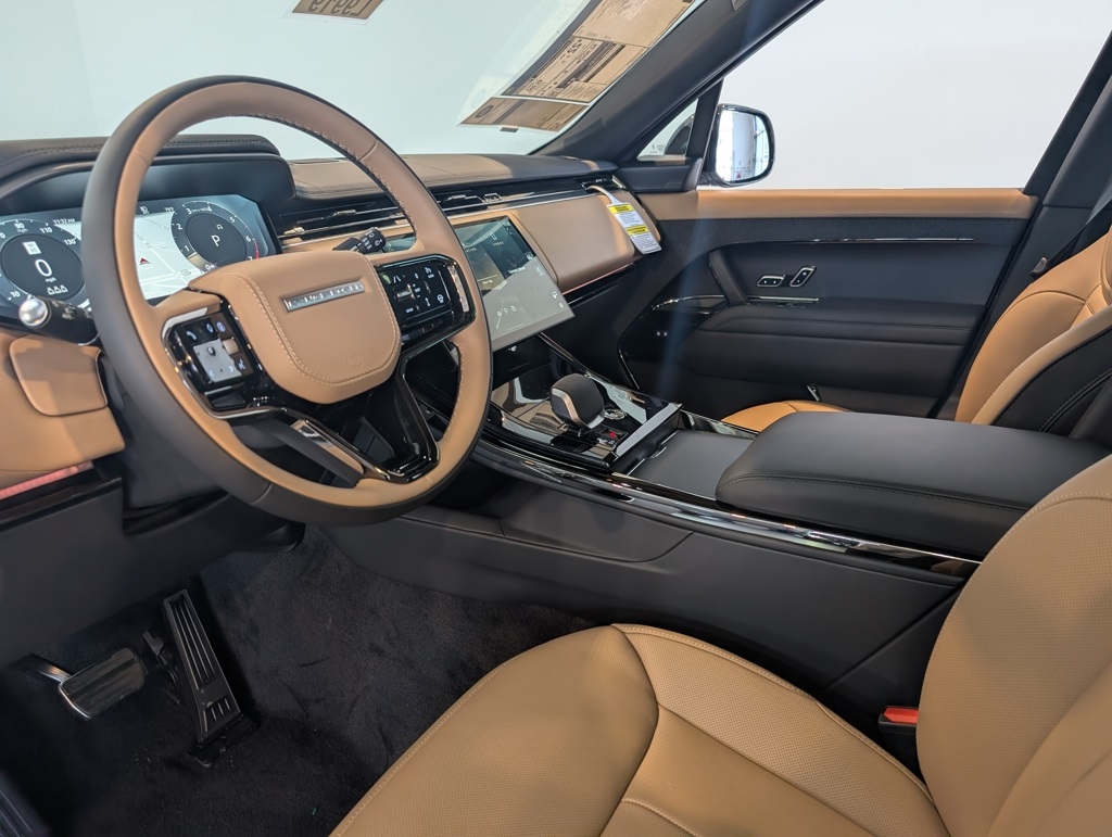2025 Land Rover Range Rover Sport SE photo 11