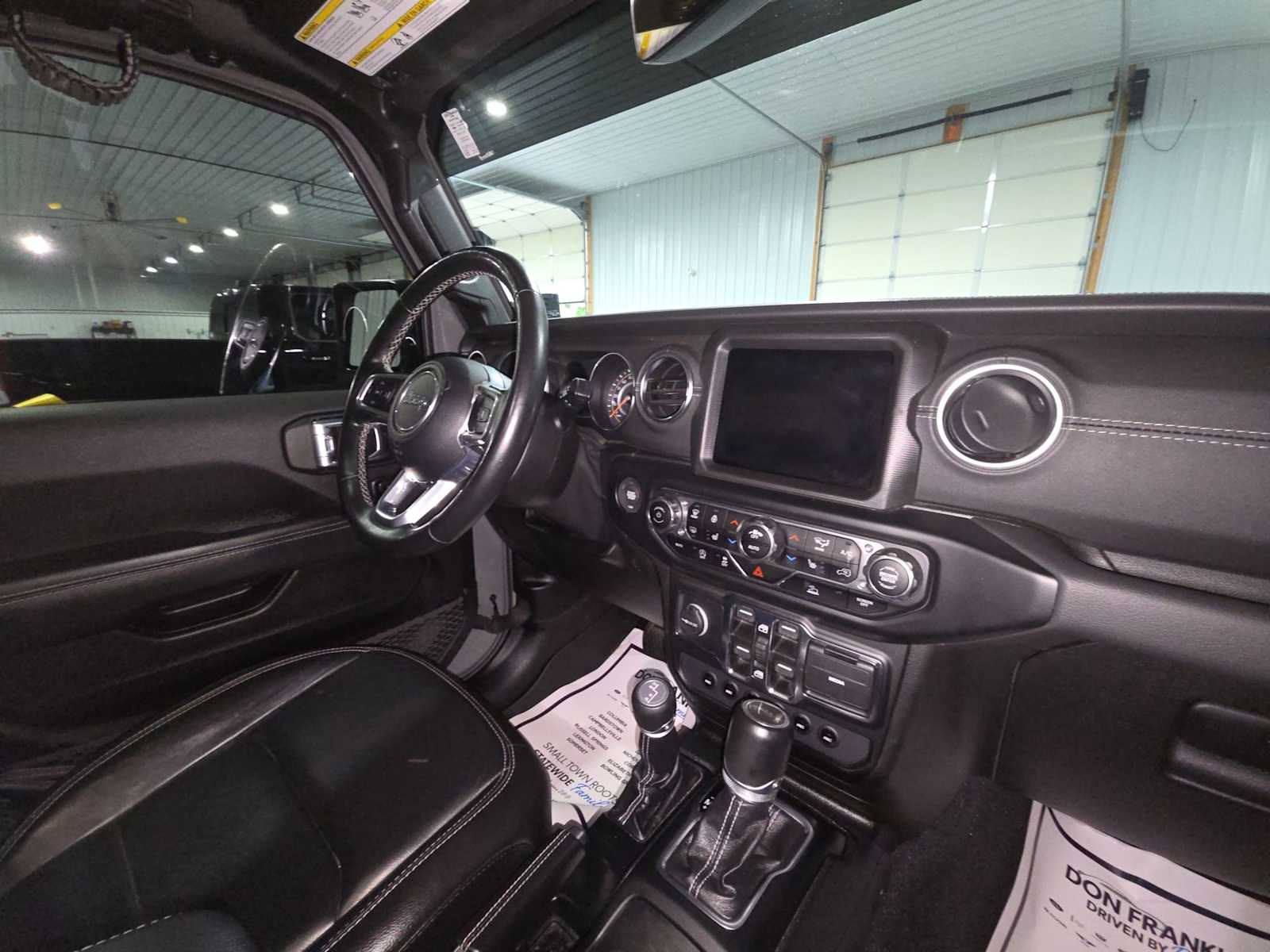 2022 Jeep Gladiator Overland photo 11