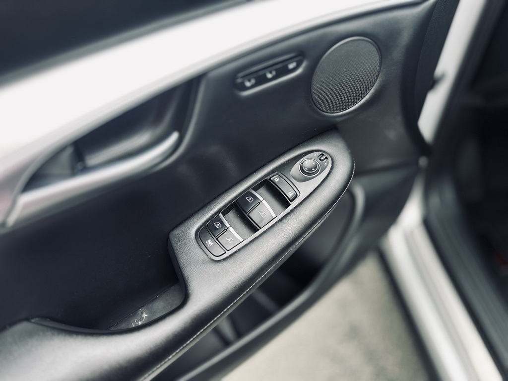 2021 Infiniti QX50 Essential photo 25
