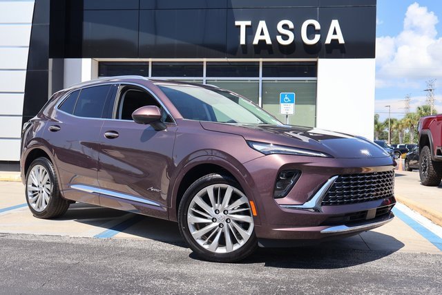 2025 Buick Envision Avenir's photo