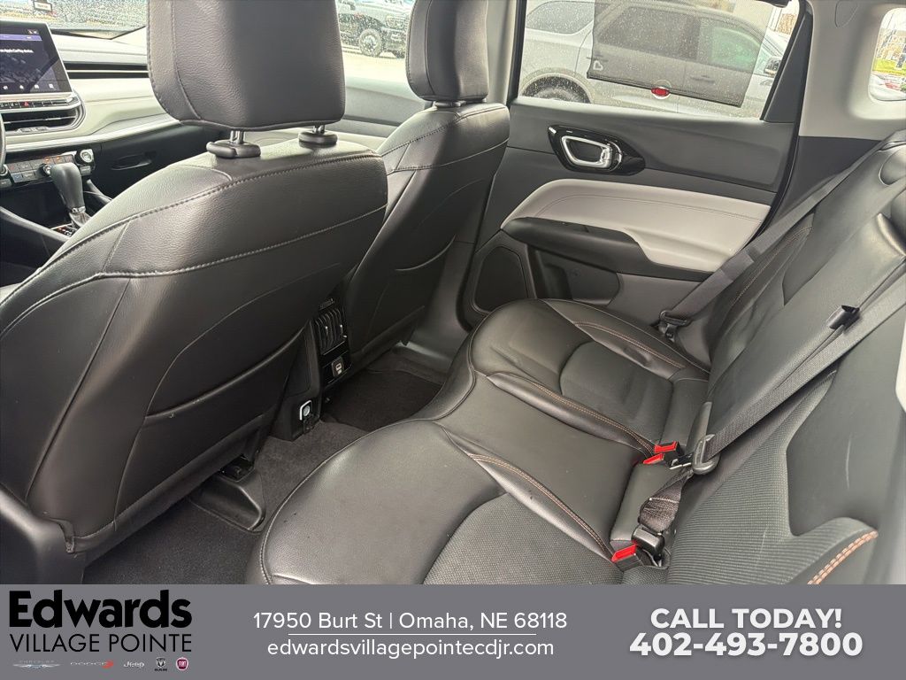 2022 Jeep Compass Limited photo 4