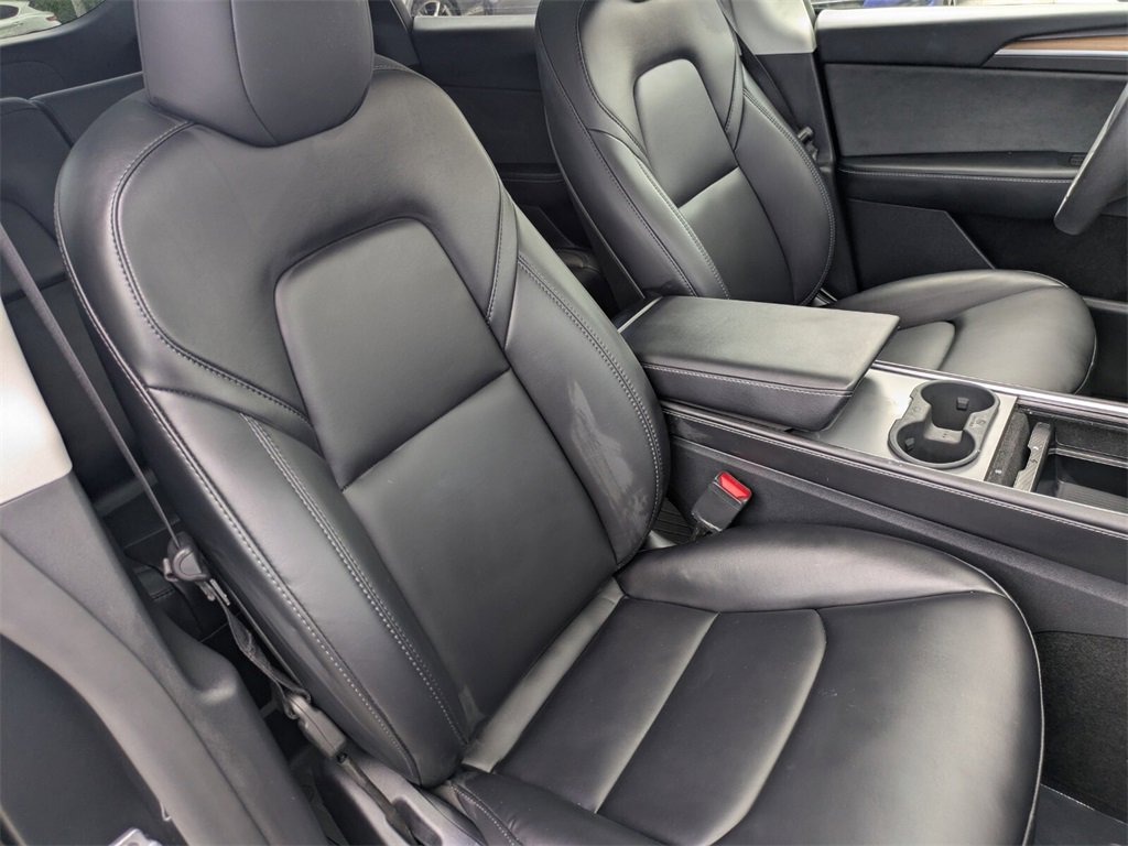 2024 Tesla Model Y Long Range photo 28