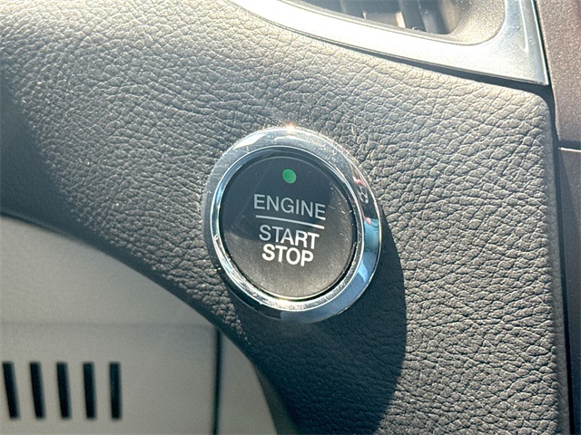 2019 Ford Edge Titanium photo 34