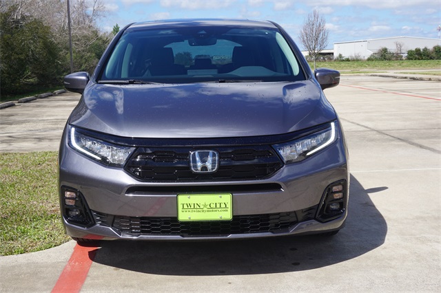 2026 Honda Odyssey Elite photo 2