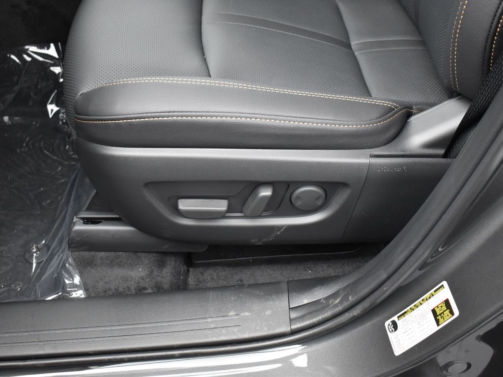 2024 Mazda CX-90 Premium photo 9