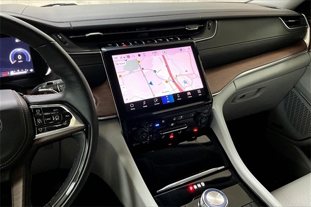 2022 Jeep Grand Cherokee Summit photo 7